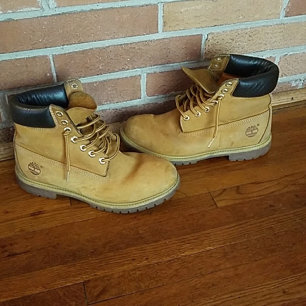 Newbuck Timberland size 9 M
